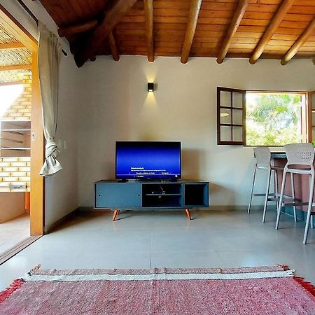 Sapeca - Novo Flat C/ Piscina, 50Mts Da Praia, Churrasqueira Privativa, Ar Con, Wi-Fi, Netflix, Garagem باراتي المظهر الخارجي الصورة